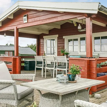 Topi - 15m From The Sea By Interhome