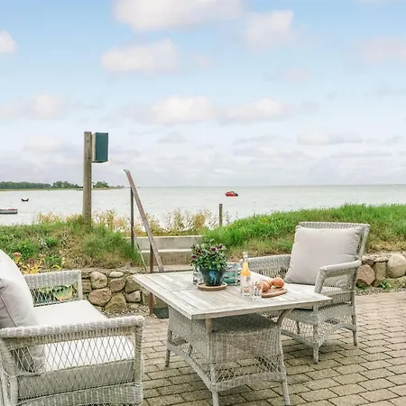 Semesterbostad Topi - 15m From The Sea By Interhome *